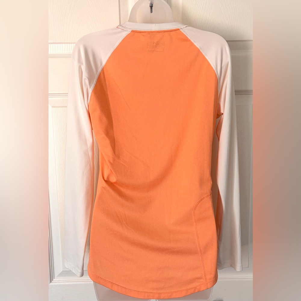Patagonia Women’s Top Shirt Tropic Comfort
Crew in Lite Cusco Orange Small - Picture 4 of 13